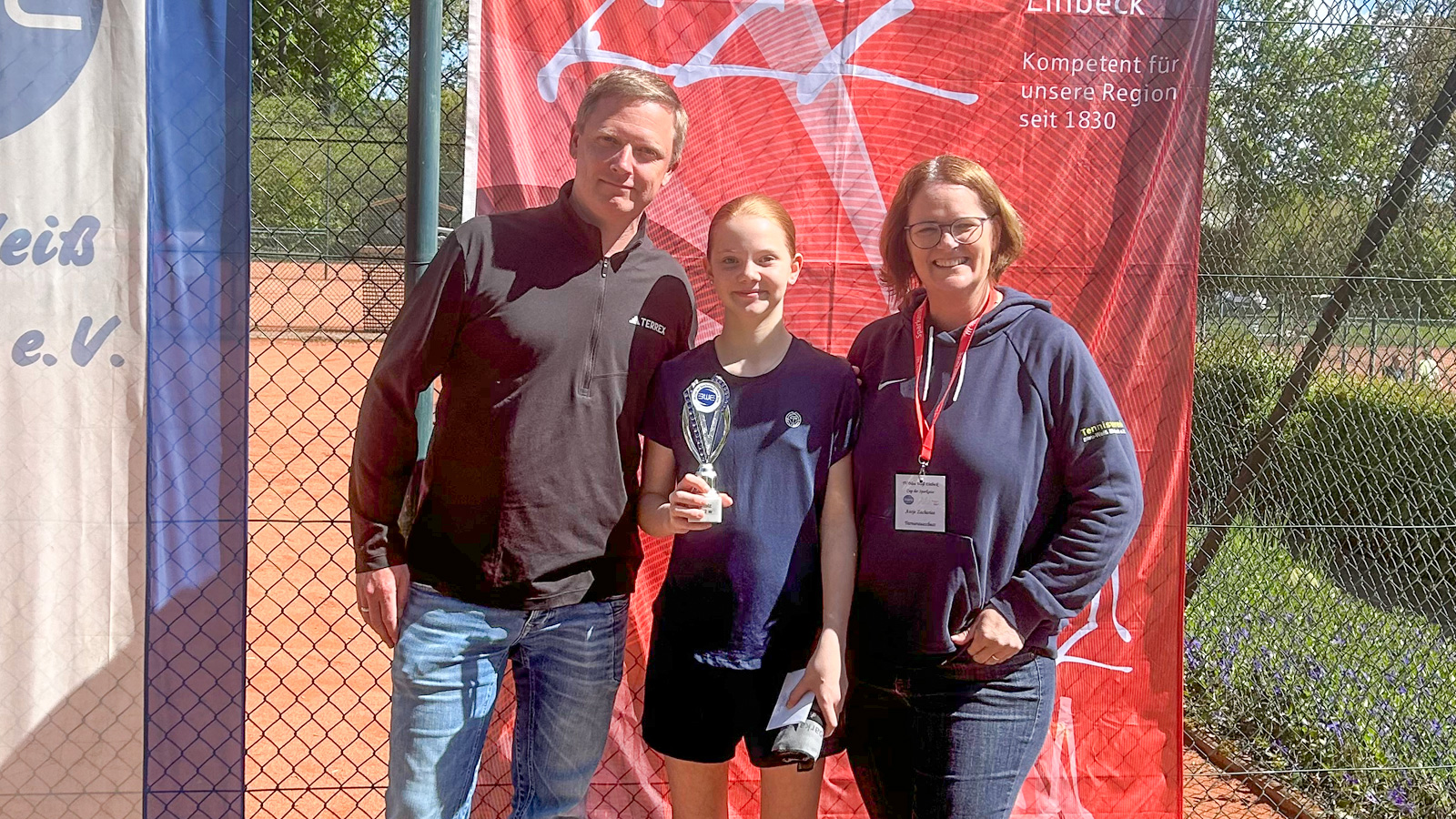 Tennisverein Blau-Weiß Einbeck freut sich über Sieg von Analie Grascha beim Sparkassen-Cup