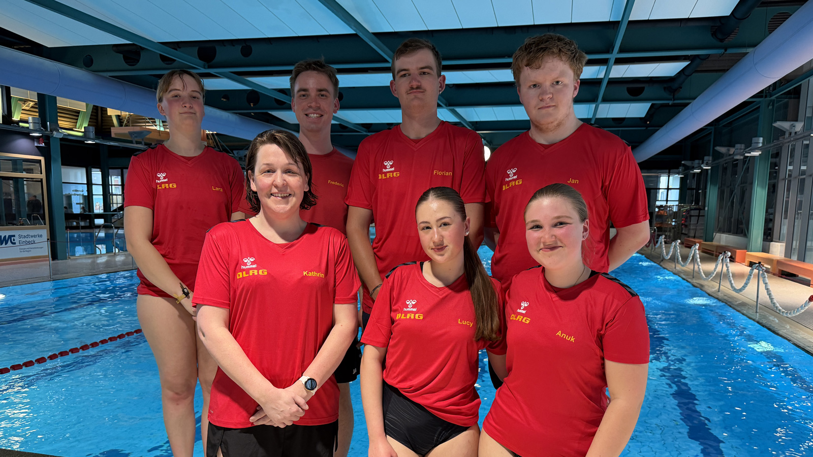 DLRG Ortsgruppe Einbeck organisiert Schwimmkurs: Zwölf Kinder erreichen erfolgreich das Seepferdchen