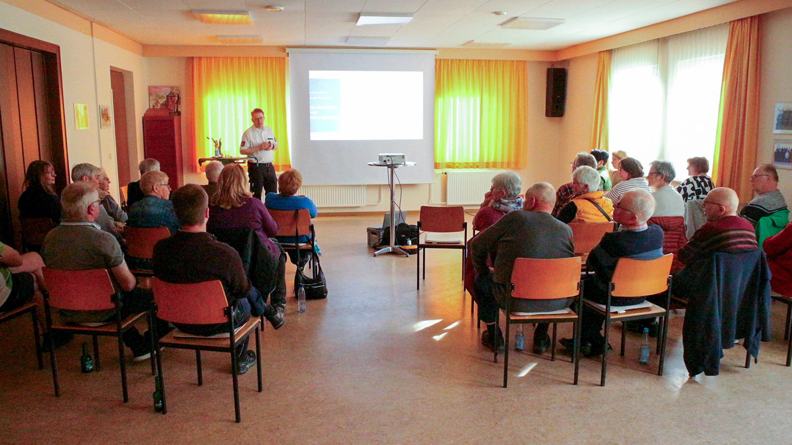 Infoabend in Vardeilsen zeigt Bedeutung von Erster Hilfe und Vorbereitung im Notfall