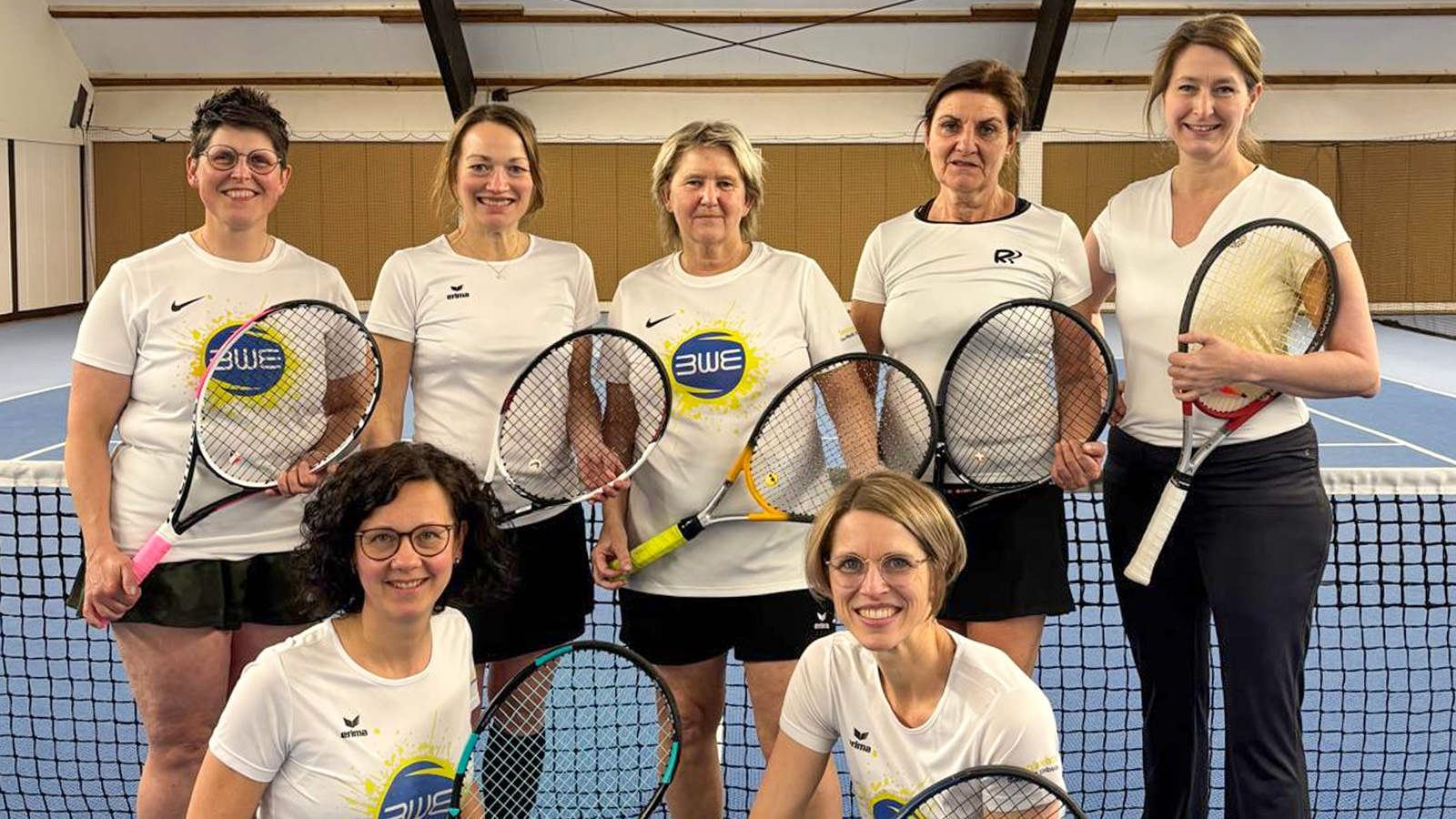 Tennisverein Blau-Weiß Einbeck: Damen 40 sichern Klassenerhalt in der Wintersaison 2025/26