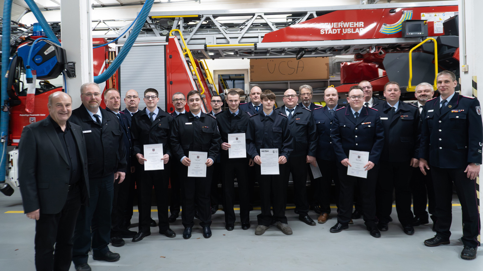 Ortsfeuerwehr Uslar zieht Bilanz: 100 Einsätze und rund 7.800 ehrenamtliche Stunden im Jahr 2025