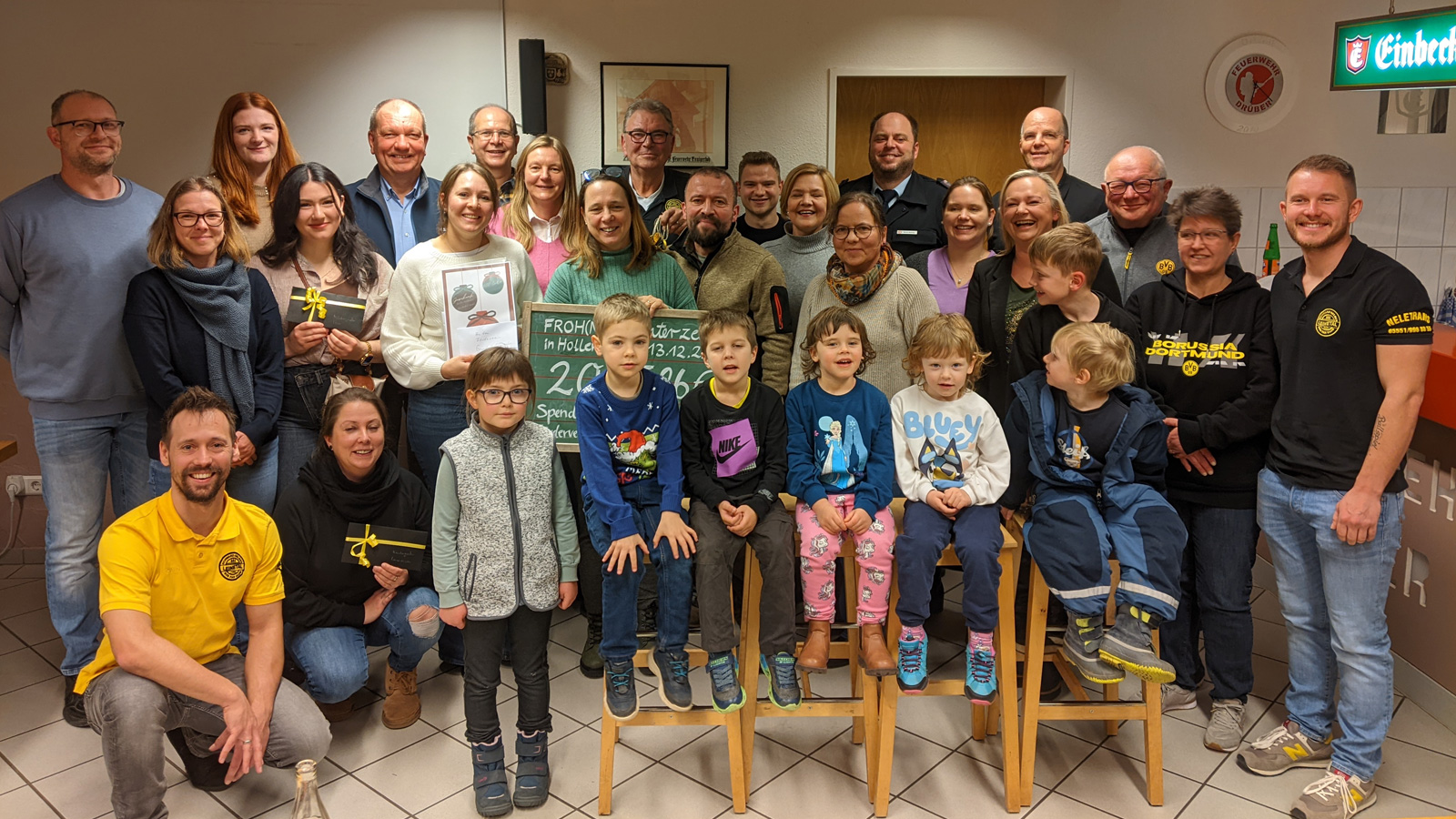 Verein Schwarz-Gelbes Leinetal spendet Erlös aus Wintermarkt für Kitas und Grundschule
